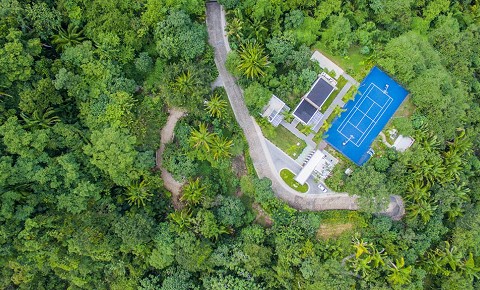The Resort with a Tennis Court in The Middle of the Jungle